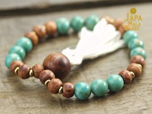 Turquoise and rosewood mala beads