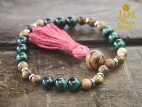 Malachite and Qinan Sandalwood Wrist Mala