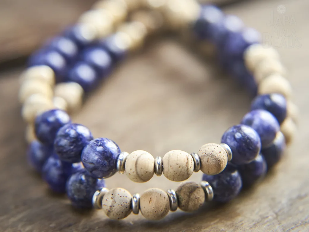 Charoite and Eaglewood Mala Beads