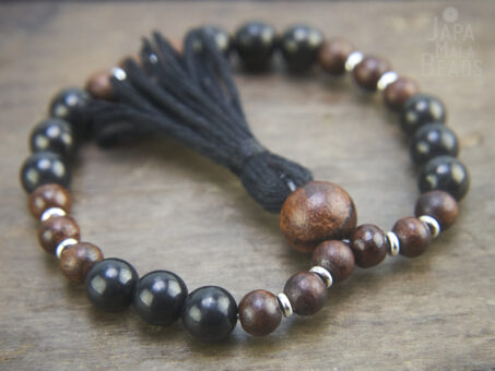 Shungite and Sandalwood wrist mala